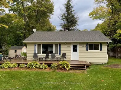 266 WINDSOR Boulevard, Saugeen Shores, ON N0H 2L0