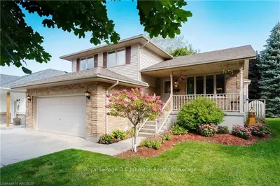 815 MARKET Street, Saugeen Shores, ON N0H 2C4