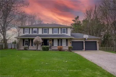 956 BOARDWALK Street, Huron-Kinloss, ON N2Z 0C3