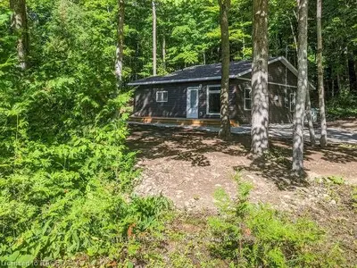 7 4th Avenue, South Bruce Peninsula, On N0h 2t0