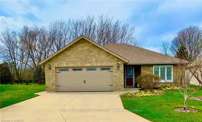 517 STORNOWAY Way 84, Huron-Kinloss, ON N2Z 0A4
