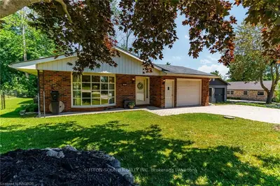 707 MCNAUGHTON Street, South Bruce Peninsula, ON N0H 2T0