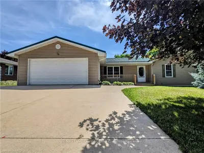 74 QUEEN Street, Huron-Kinloss, ON N0G 2R0