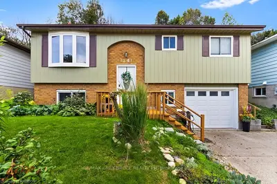 1241 11TH Street E, Owen Sound, ON N4K 6M1