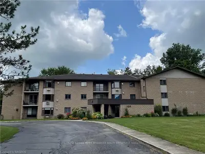 125 HINKS Street 206, Brockton, ON N0G 2V0