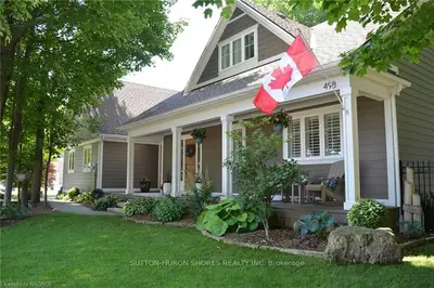 498 SUNSET Boulevard, Saugeen Shores, ON N0H 2C1