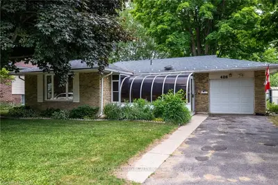 426 JOHNSTON Avenue, Saugeen Shores, ON N0H 2C1