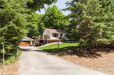 65 LAKELAND Drive, South Bruce Peninsula, ON N0H 2G0
