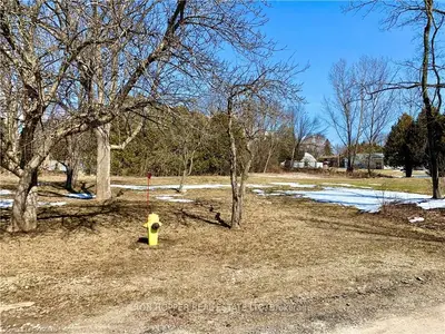 246 & 242 DANIEL Street, South Bruce Peninsula, ON N0H 2T0