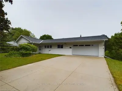 445 WATERLOO Street, Saugeen Shores, ON N0H 2C1