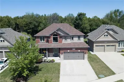 551 Hunter Street, Kincardine, On N2z 0b2