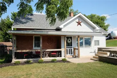 902 Yonge Street S, Brockton, On N0g 2v0