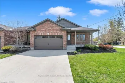 294 WELLINGTON Street E, Wellington North, ON N0G 2L2