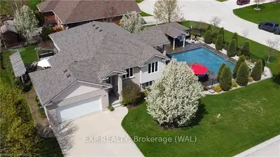 13 ELLEN Avenue, Brockton, ON N0G 2V0
