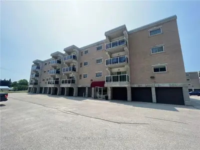 85 William Street N 401, Brockton, ON N0G 2V0