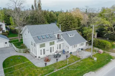 151 Lakeshore Boulevard N, South Bruce Peninsula, ON N0H 2G0