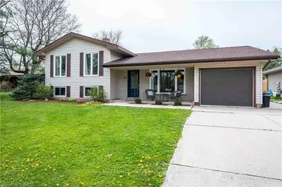 25 RIDOUT Street, Brockton, ON N0G 2V0