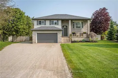 7 PINE TREE Drive, South Bruce Peninsula, ON N0H 1P0