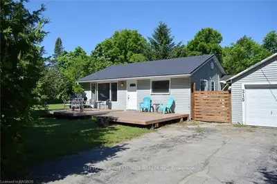 215 BREADALBANE Street S, Saugeen Shores, ON N0H 2L0