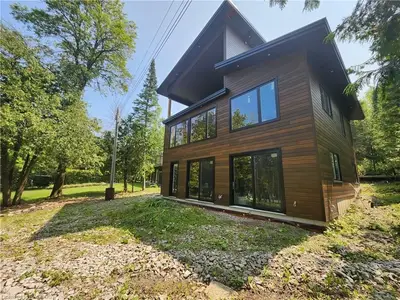 198 OLD MILL Road, Georgian Bluffs, ON N0H 2T0