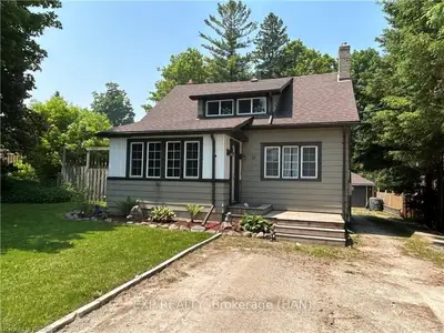 12 TORONTO SYDENHAM Street, Chatsworth, ON N0H 1G0