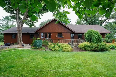 493 BERVIE Side Road, Kincardine, ON N2Z 2X5