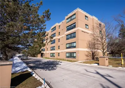 850 6th Street E 204, Owen Sound, ON N4K 6T7