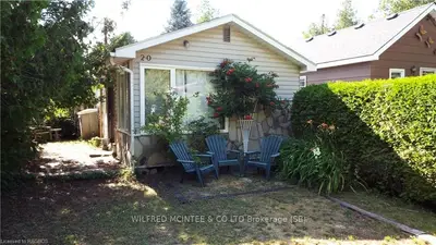 20 Third Avenue N, South Bruce Peninsula, On N0h 2g0