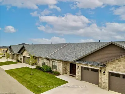 1050 WATERLOO Street 14, Saugeen Shores, ON N0H 2C3