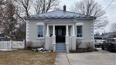 172 QUEEN Street W, Wellington North, ON N0G 2L3