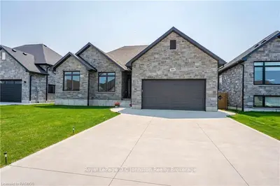 384 DEVONSHIRE Road, Saugeen Shores, ON N0H 2C2