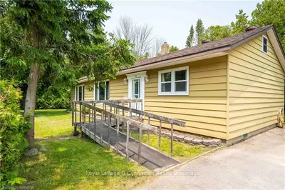 216 SOUTH Street, Saugeen Shores, ON N0H 2L0