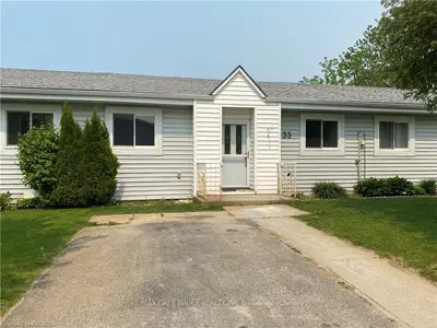 303 WATERLOO Street 35, Saugeen Shores, ON N0H 2C1