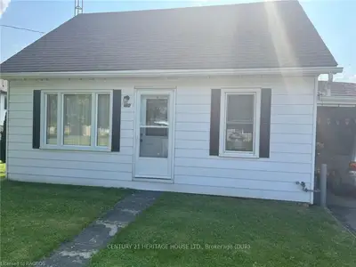 460 QUEEN Street S, West Grey, ON N0G 1R0