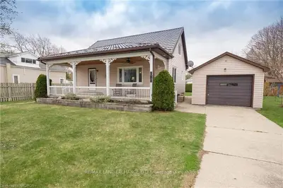 121 LANSDOWNE Street, Saugeen Shores, ON N0H 2L0