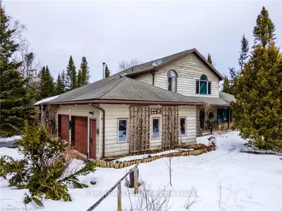 1132 THE BURY Road, Northern Bruce Peninsula, ON N0H 1W0