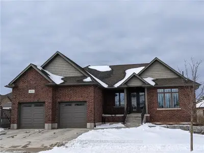 410 MCCULLOUGH Crescent, Kincardine, ON N2Z 0A8