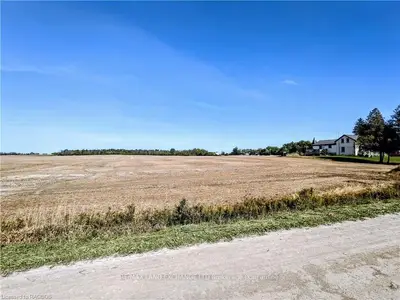410 HAYES LAKE Avenue, Huron-Kinloss, ON N0G 2B0