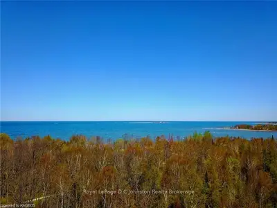 29 Lakeside Woods Crescent, Saugeen Shores, ON N0H 2C6