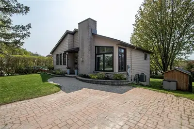 300 8th A Avenue E, Owen Sound, On N4k 3a3