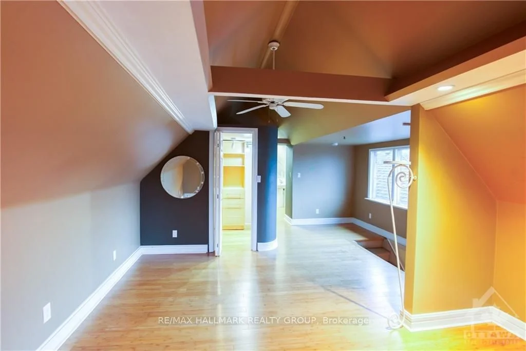 2-272 ROYAL Avenue 2, Carlingwood - Westboro and Area, ON K2A 1T5