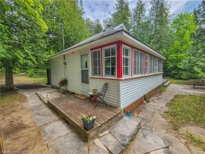 614 THIRD Avenue N, South Bruce Peninsula, ON N0H 2T0