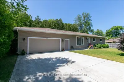 119 BREADALBANE ST Street S, Saugeen Shores, ON N0H 2L0