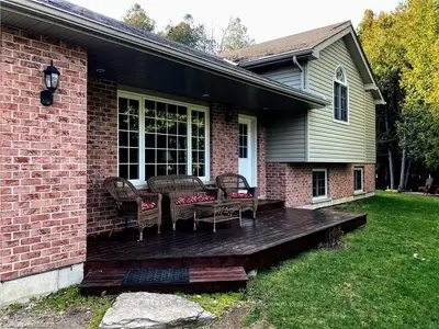 40 Shamrock Boulevard, South Bruce Peninsula, On N0h 2t0
