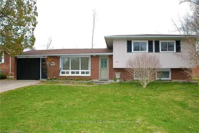 36 Archibald Place, Saugeen Shores, On N0h 2l0