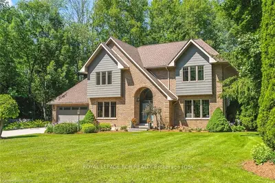 137 ATKINS Street, Georgian Bluffs, ON N4K 6V5