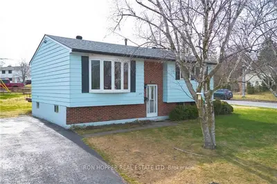 1135 10TH Avenue E, Owen Sound, ON N4K 5V5