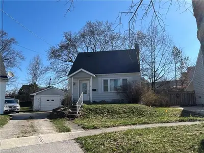 786 5TH Street E, Owen Sound, ON N4K 1E5