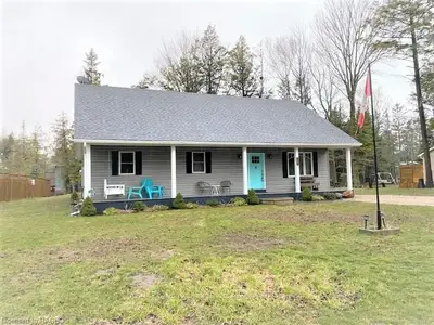612 CAYUGA Crescent, Huron-Kinloss, ON N0G 2R0