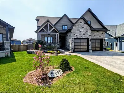 24 Lakefield Drive, Kincardine, ON N2Z 2N8